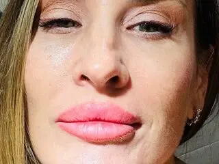 Photos camshow video AriAriel