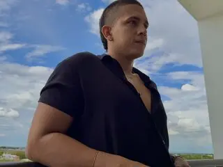 Shows videos shows JuanSmiith