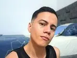 Camshow free naked JulianAranda