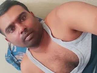 Xxx pics show KarthiRaj