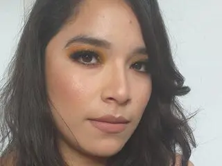 Xxx live camshow LucindaSaenz