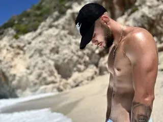 Ass cam toy NicholasPal