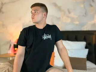 Online camshow live RichardBryan