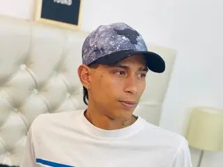 Shows anal sex RonalStronger